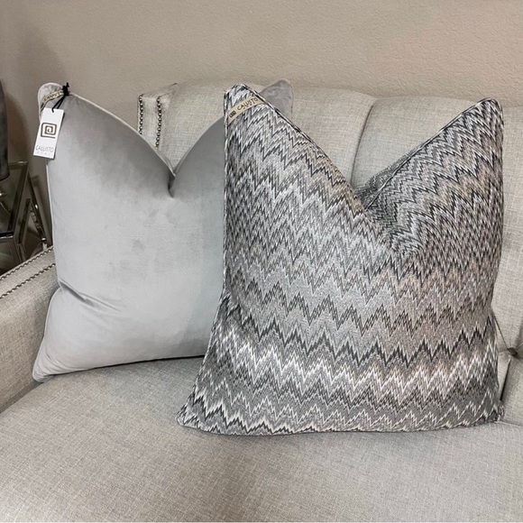1-NWT CALLISTO HOME DECORATIVE PILLOW (please read description for details) - Picture 5 of 14